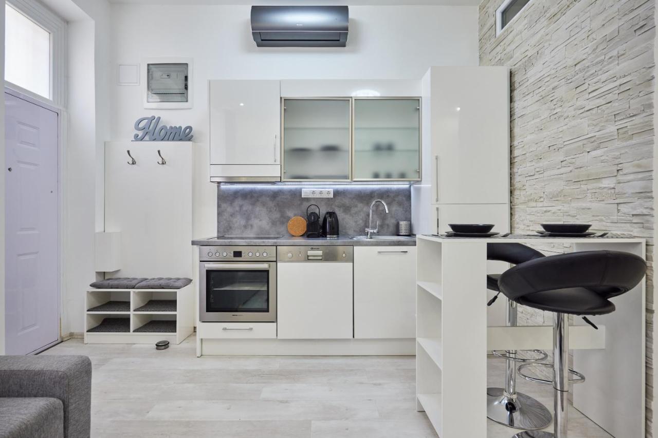 Cozy Little Apartment In Downtown Budapest Bagian luar foto